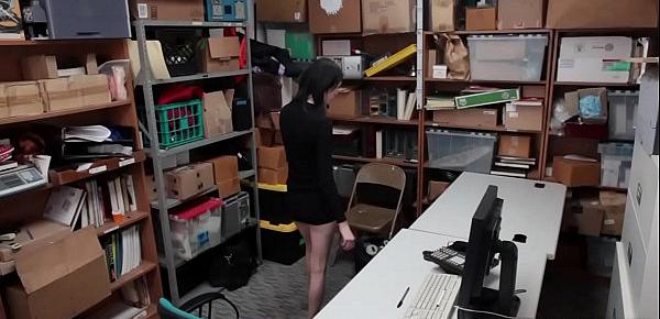 Ivy Aura The Shoplifter Gets Caught
